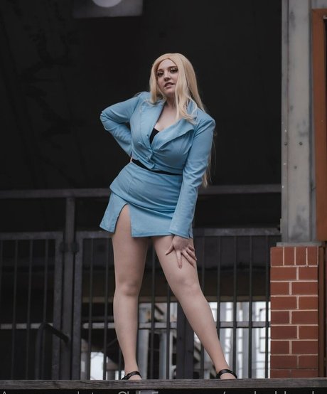 Apple_blonde photo 30