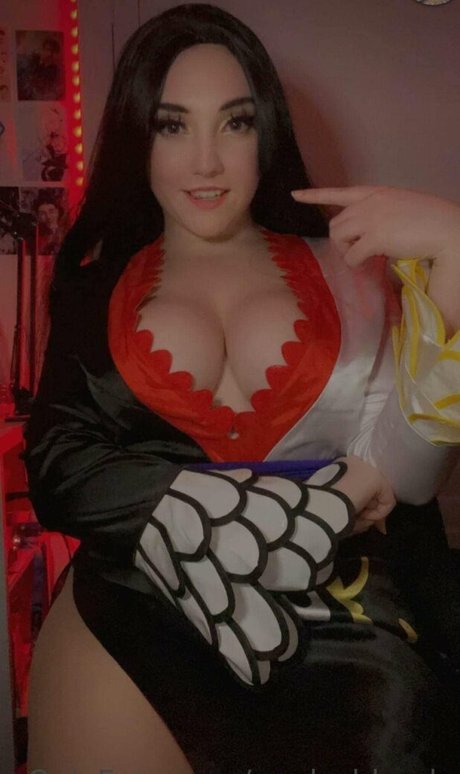 AppleBlonde photo 20