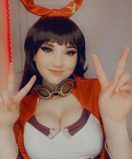 AppleBlonde photo 39