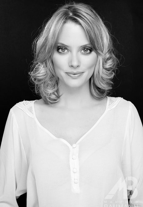 April Bowlby photo 20