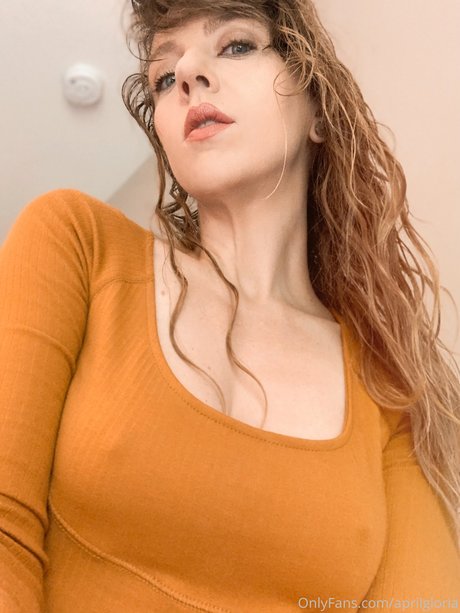 April Gloria photo 304