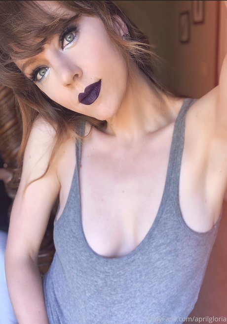 April Gloria photo 750