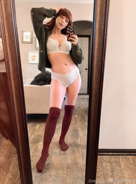 April Gloria photo 789