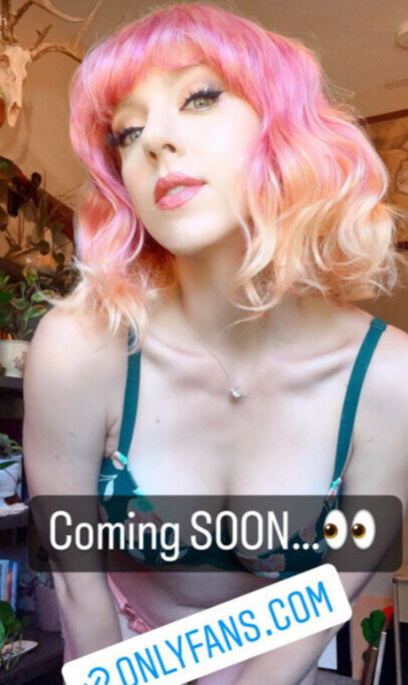 April Gloria photo 1564