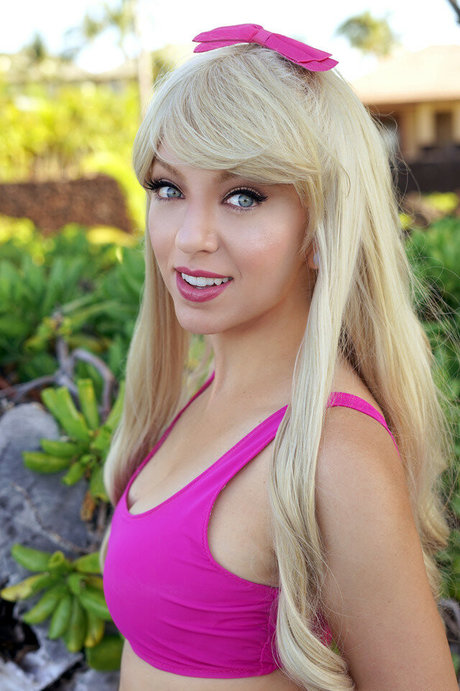 April Gloria photo 1571
