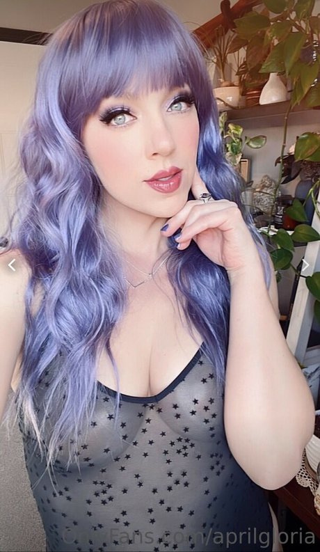 April Gloria photo 1762