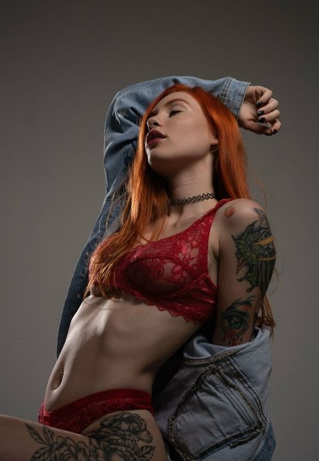 April Harel photo 10