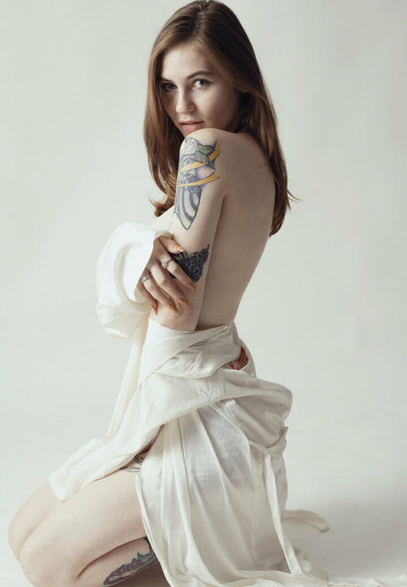 April Harel photo 12