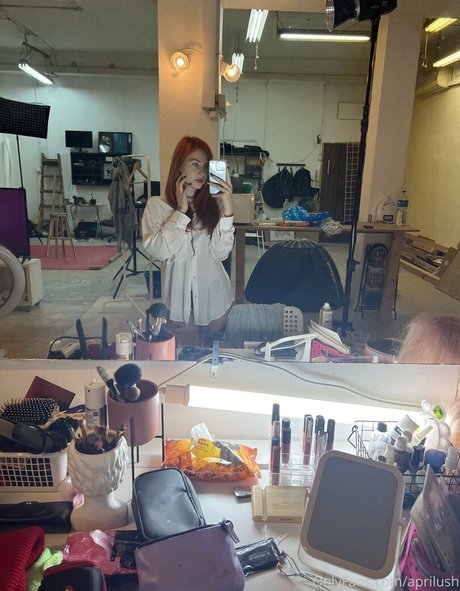 April Harel photo 20