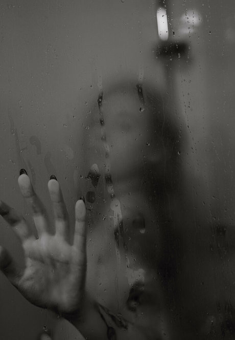 April Harel photo 28