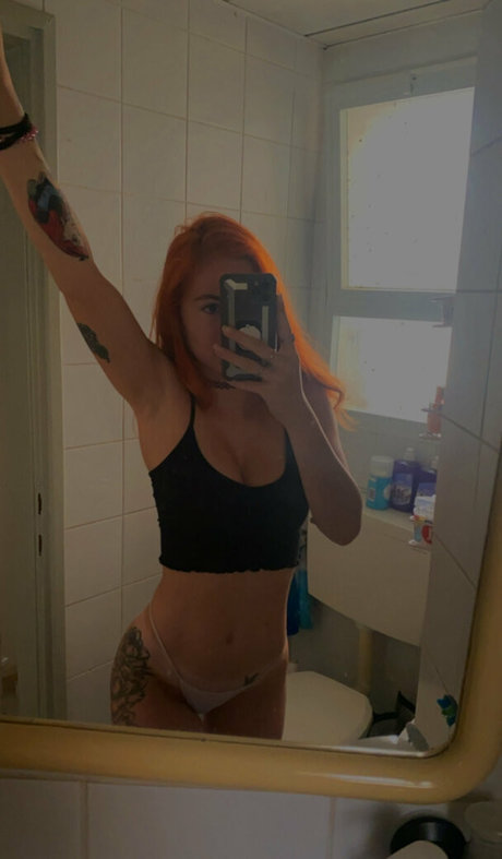 April Harel photo 32