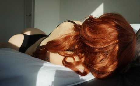 April Hylia photo 15