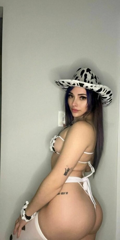 Aprilrayne photo 18
