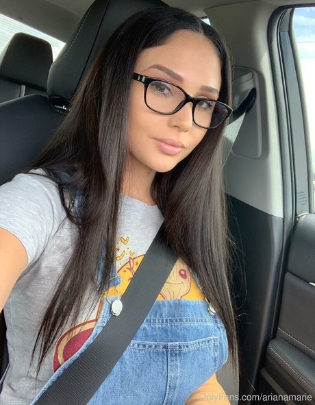 Arianamarie photo 307