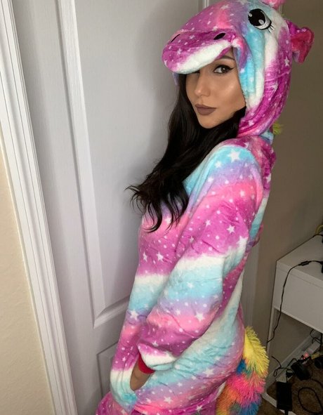 Arianamarie photo 310