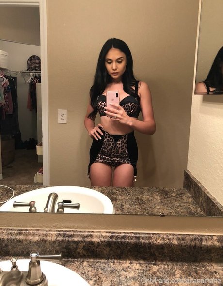 Arianamarie photo 319