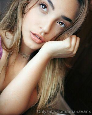 arianavanx photo 19