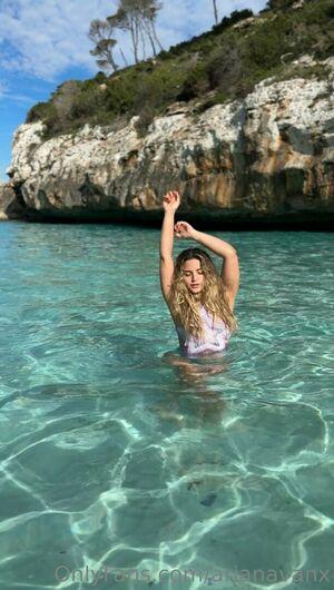 arianavanx photo 71