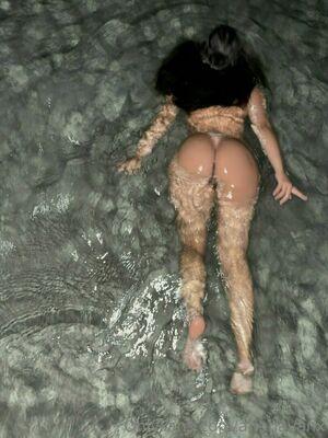 arianavanx photo 102