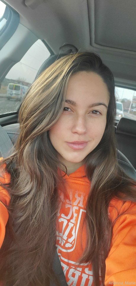 Arianna Marie photo 2