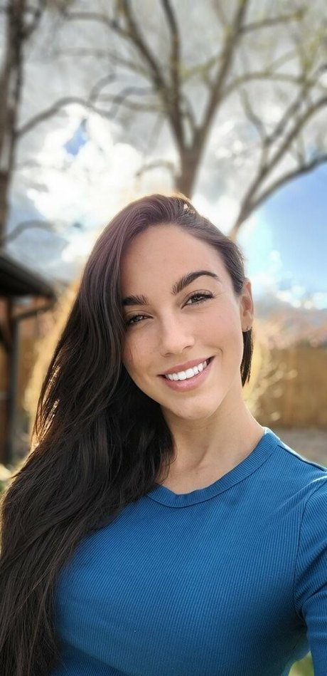 Arianna Marie photo 21
