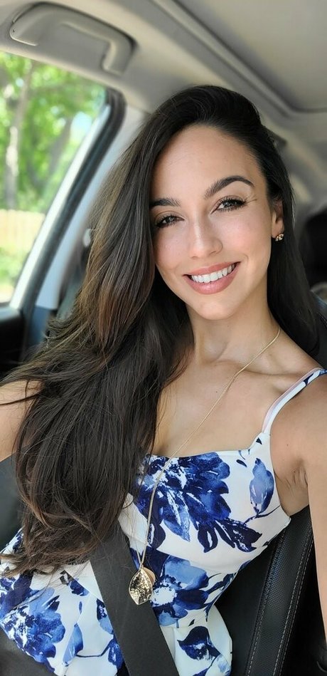 Arianna Marie photo 24
