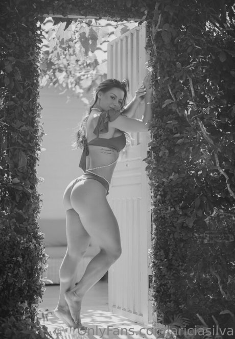 Aricia Silva photo 390