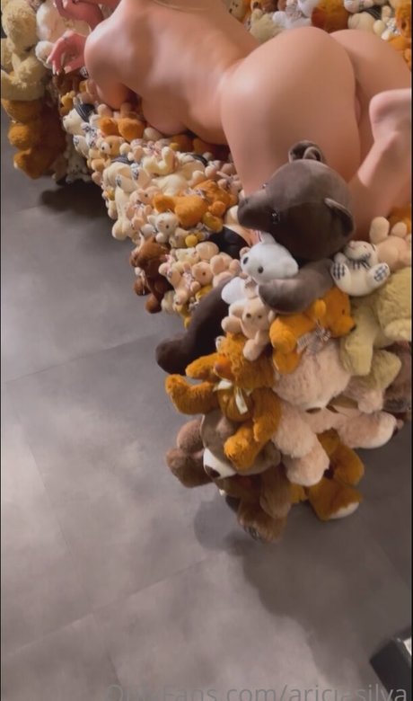 Aricia Silva photo 403