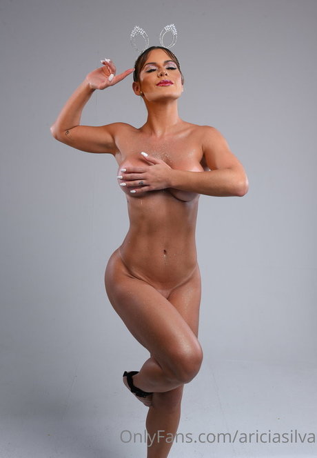 Aricia Silva photo 441