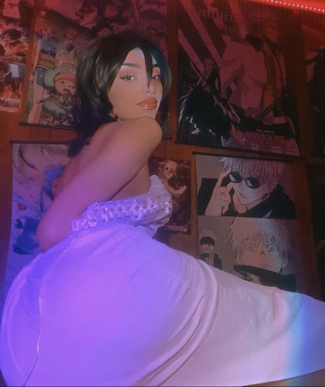 Ariel Stone photo 1