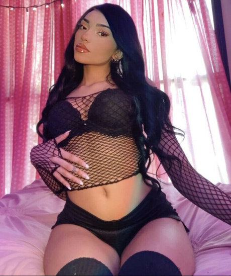 Ariel Stone photo 11