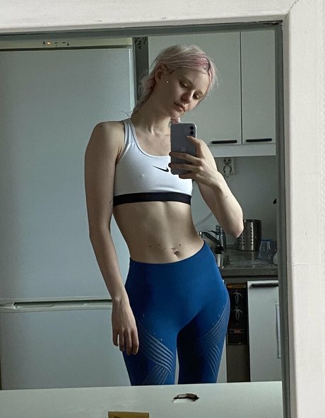 Arvida Bystrom photo 47