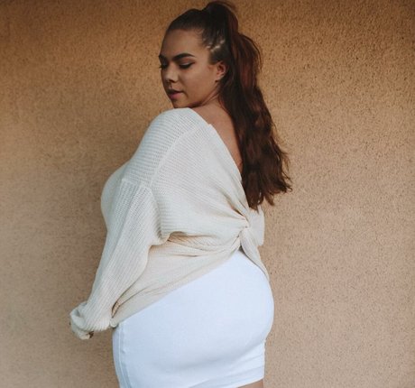 Ashleigh Dunn photo 103