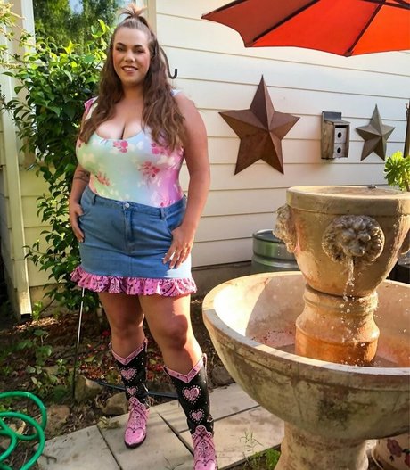 Ashleigh Dunn photo 113