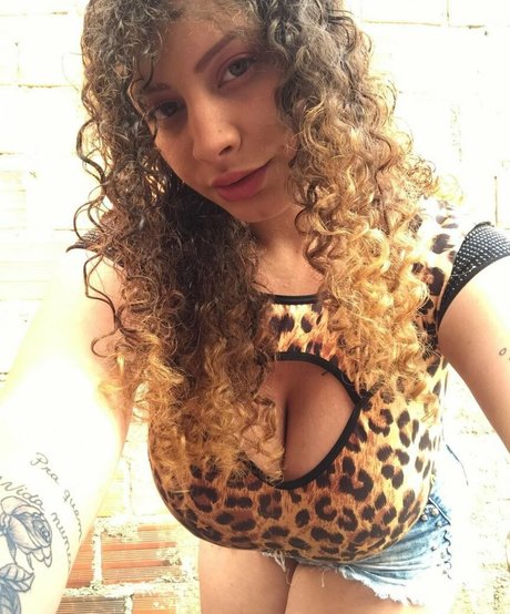 Ashley Alves photo 11