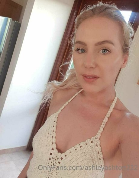 Ashley Ashton photo 399