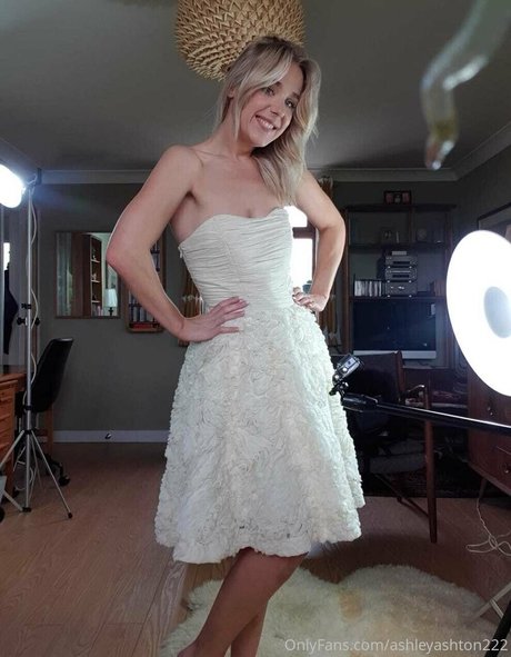 Ashley Ashton photo 402