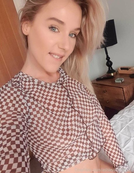 Ashley Ashton photo 917