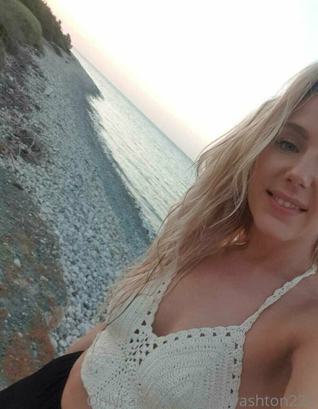 Ashley Ashton photo 928