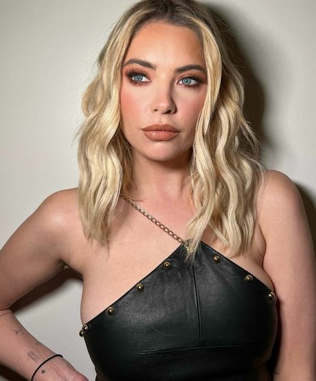 Ashley Benson photo 64