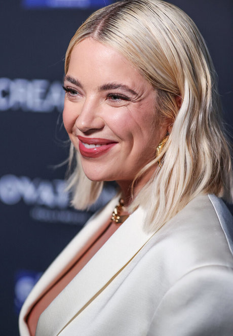 Ashley Benson photo 149