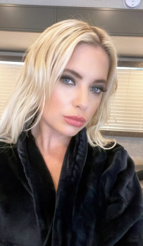 Ashley Benson photo 277