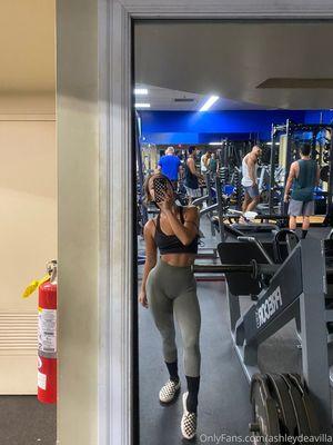 Ashley De Avilla photo 23