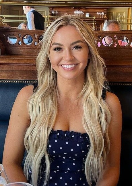 Ashley Freiberg photo 1