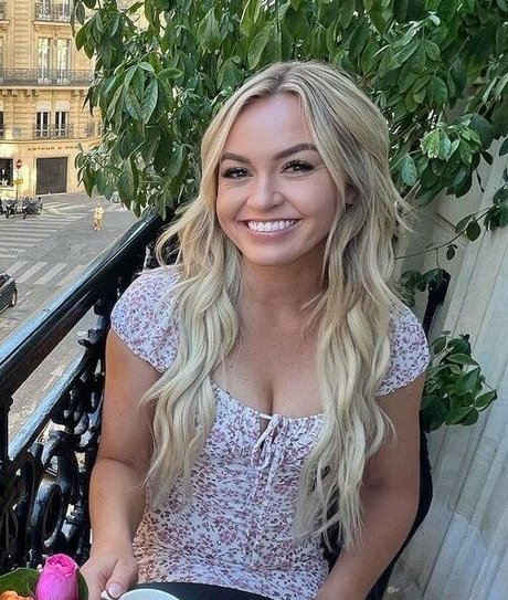 Ashley Freiberg photo 11