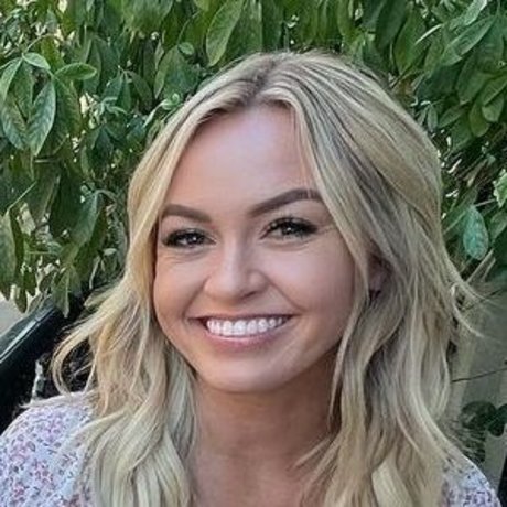 Ashley Freiberg photo 14