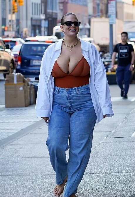 Ashley Graham photo 66