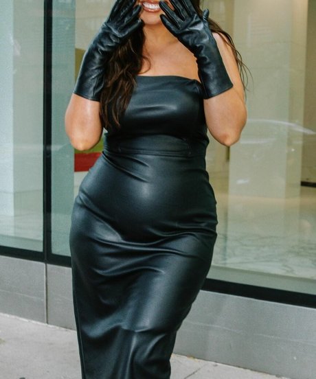 Ashley Graham photo 74