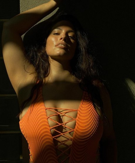 Ashley Graham photo 98