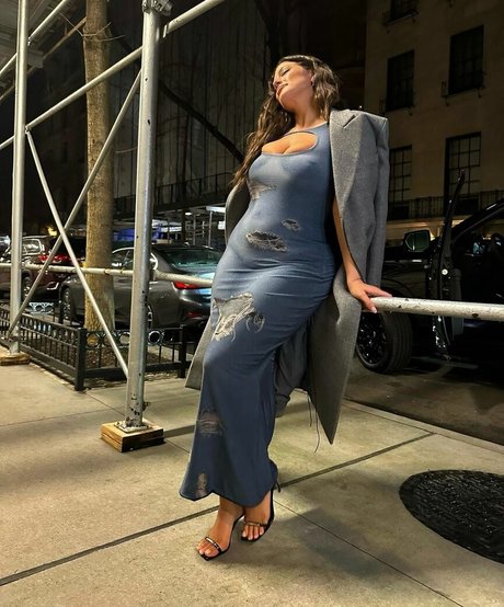 Ashley Graham photo 158